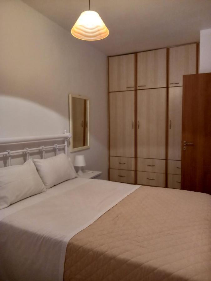 Flisvos Apartments Megalochori  Экстерьер фото