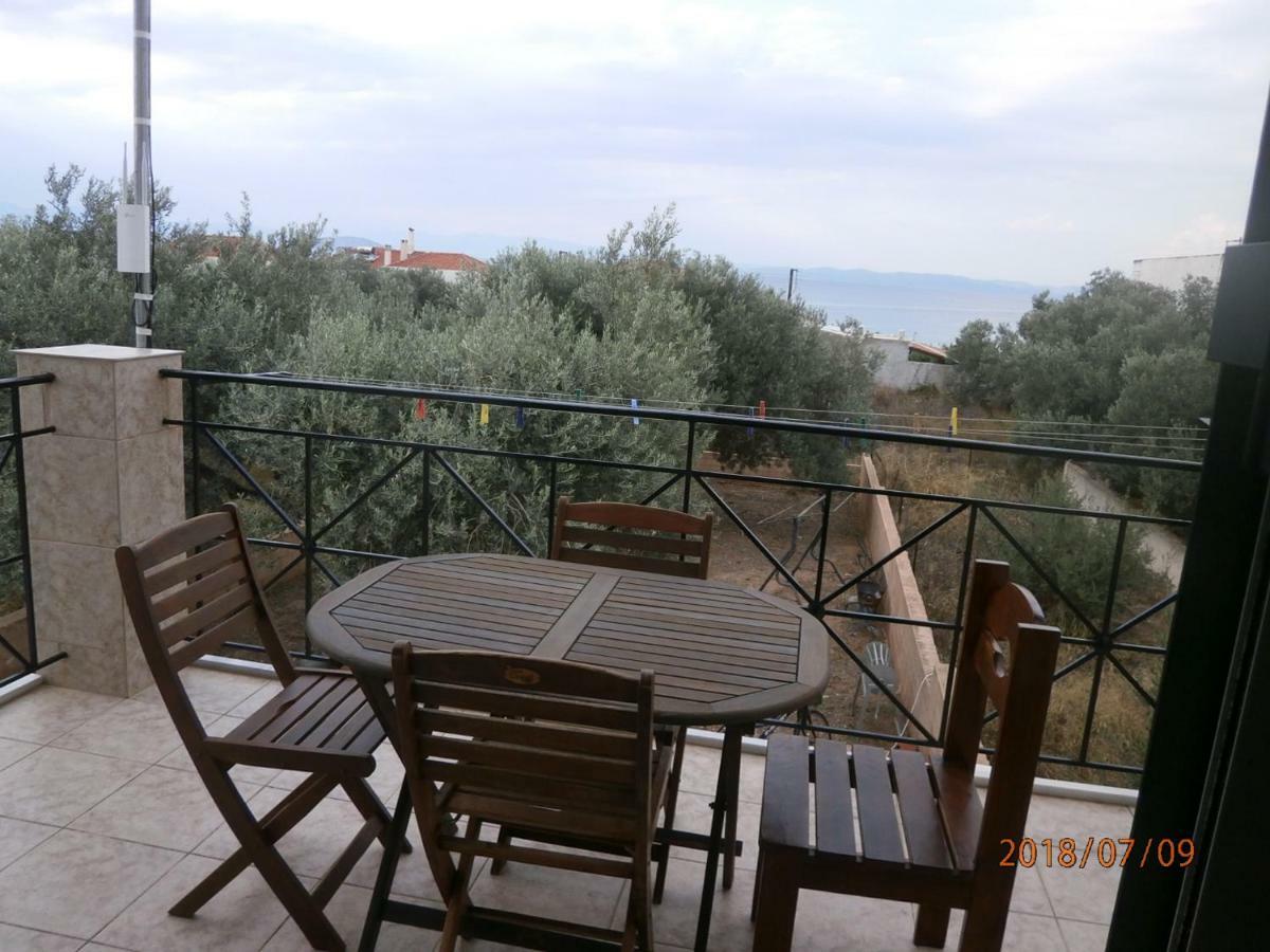 Flisvos Apartments Megalochori  Экстерьер фото